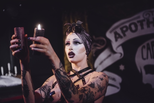 apothecary-cabaret-oct-2017-9599BD3137-712C-93E5-9A5B-580681A5973F.jpg